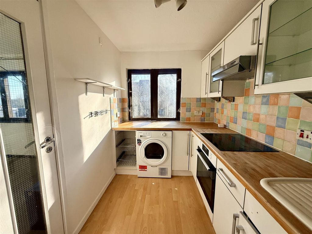 Property photo 3 of 10 Img_4848.Jpeg