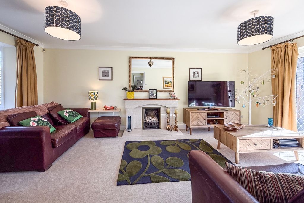 Property photo 2 of 16 4341443