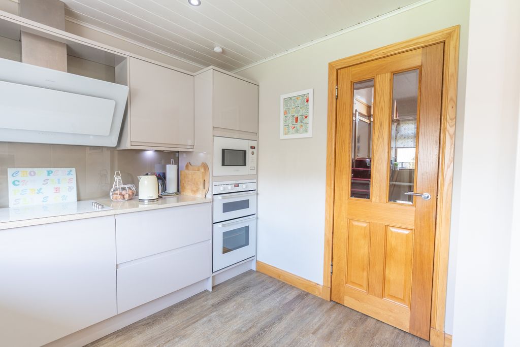 Property photo 2 of 53 Gallery