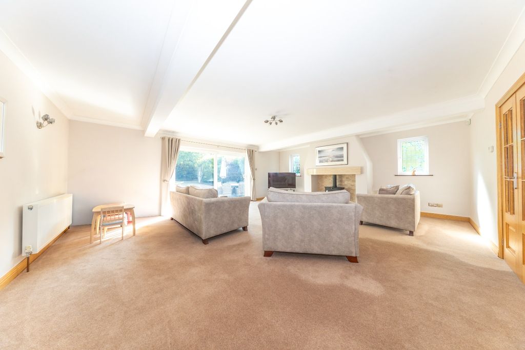 Property photo 3 of 21 5319582