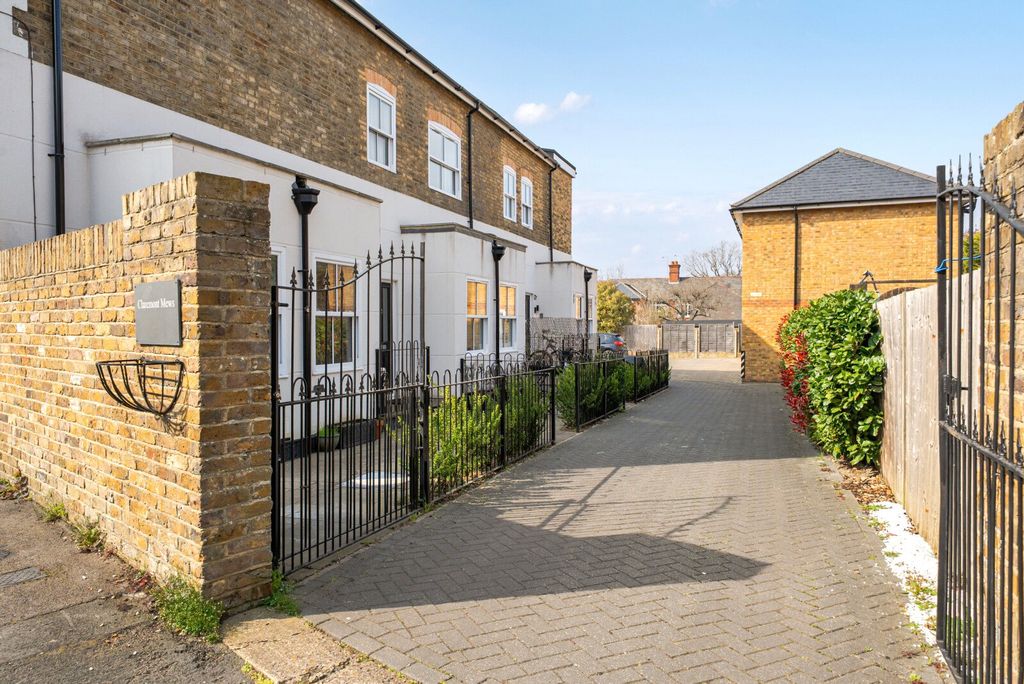 Property photo 1 of 10 1