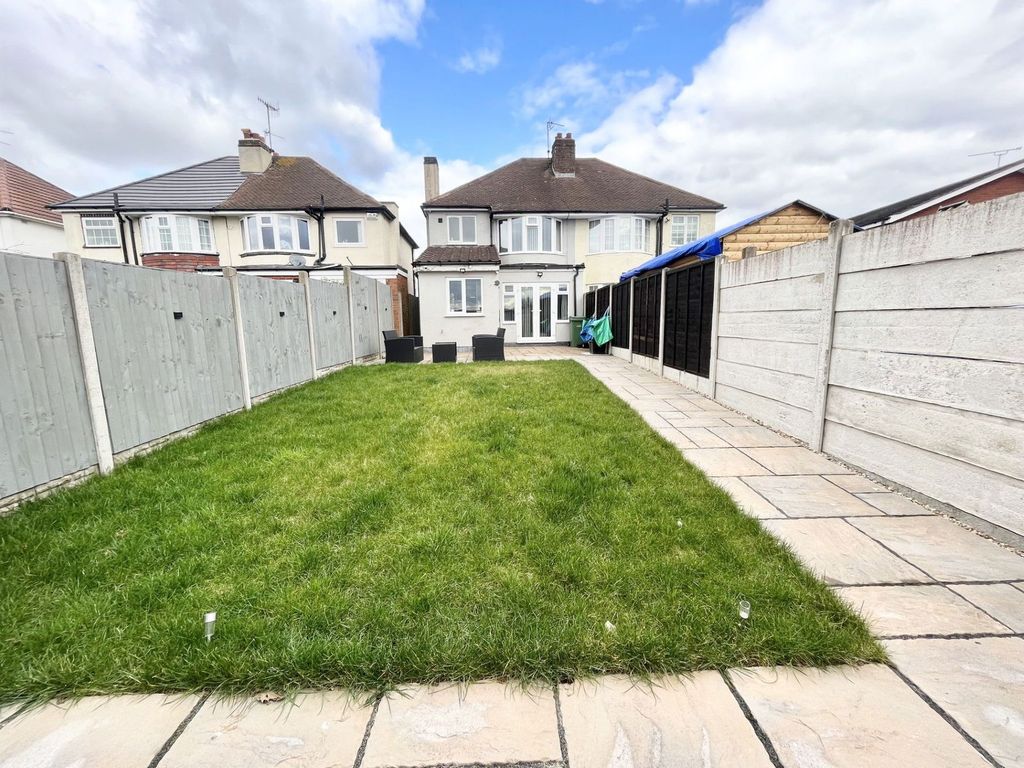 Property photo 2 of 22