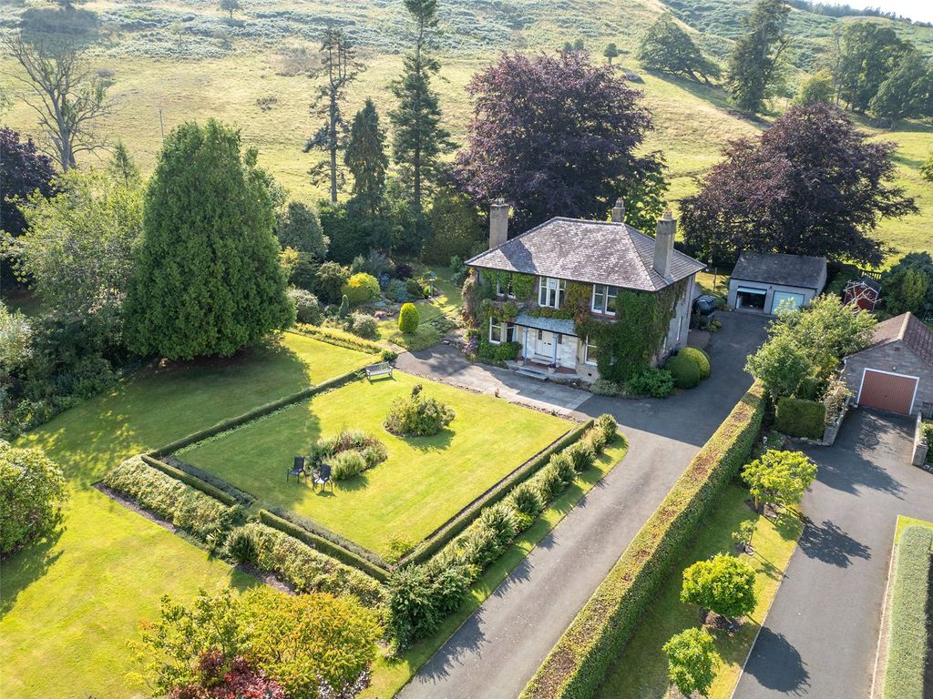 Property photo 2 of 51 Drone