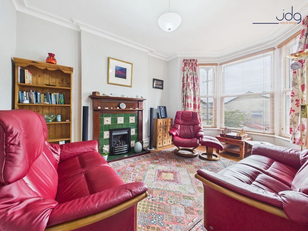 Property photo 2 of 14 Cosy Lounge
