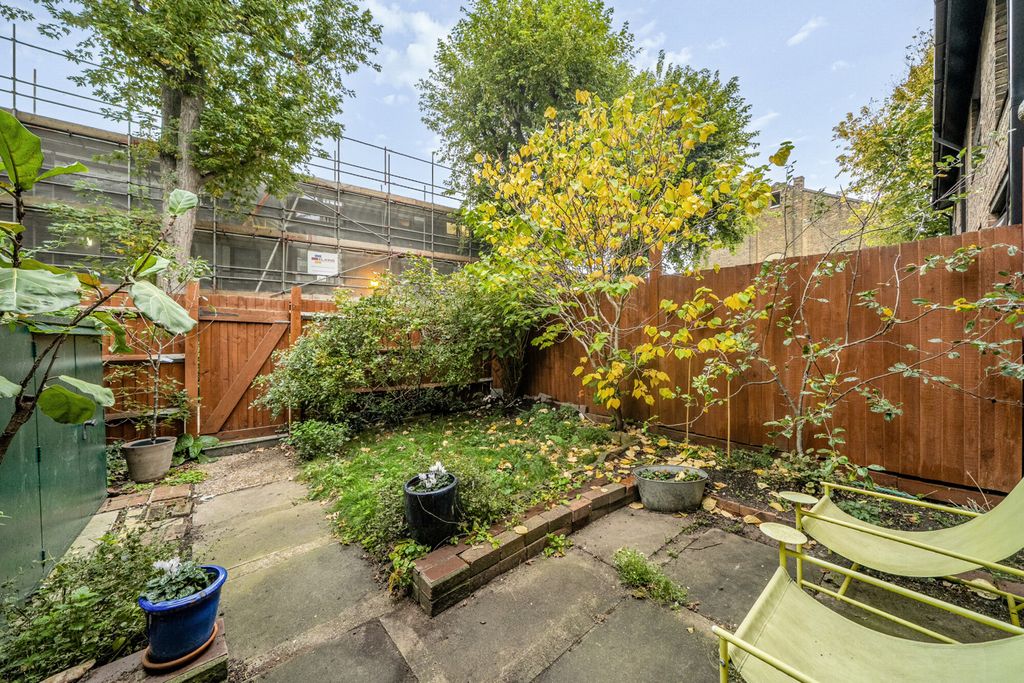 Property photo 2 of 15 Garden