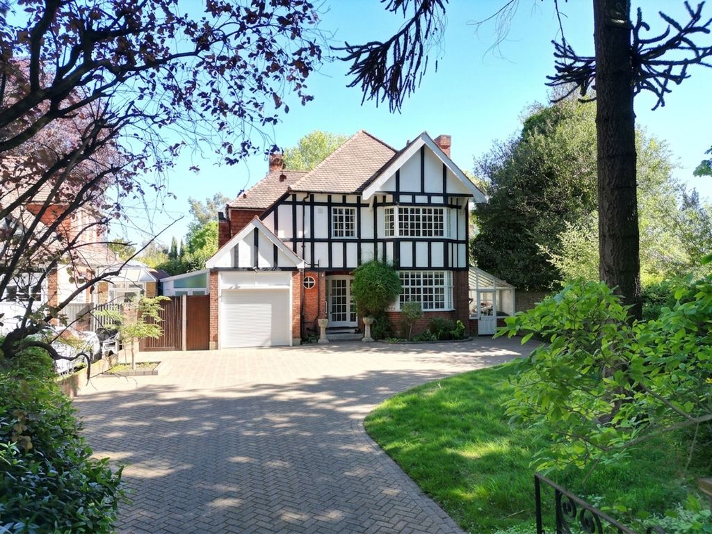 Additional image 4 of 5 bed detached house for salePalace Road, East Molesey KT8