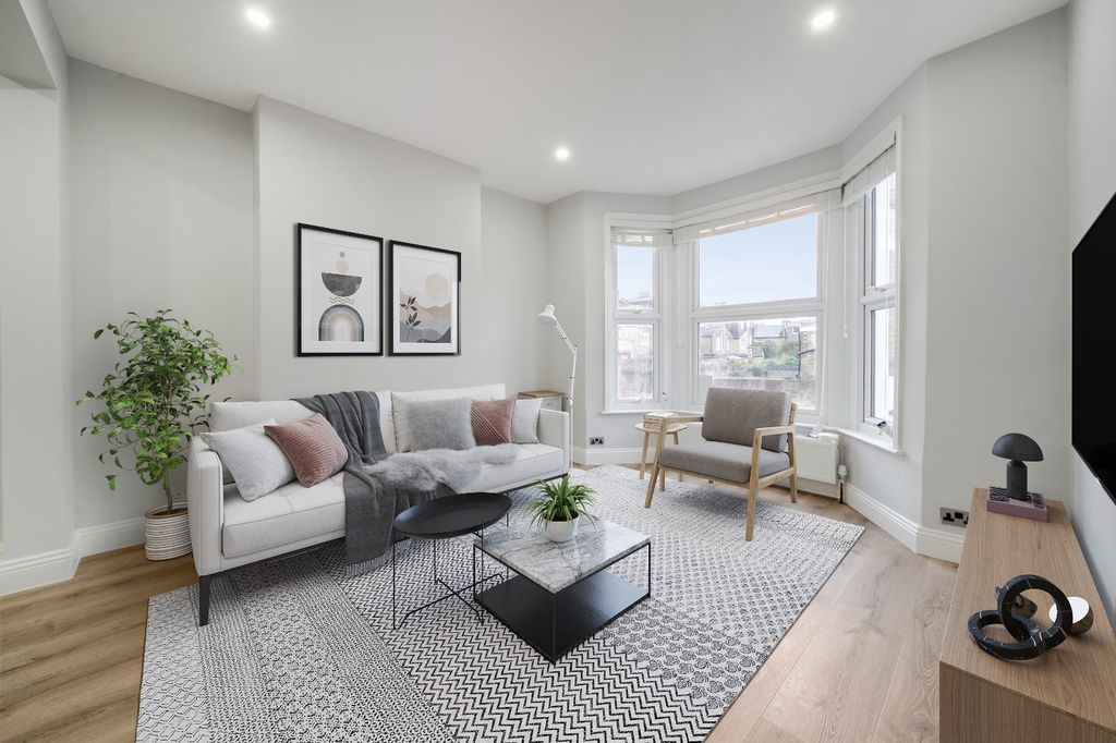 Property photo 1 of 17 Picture No. 32