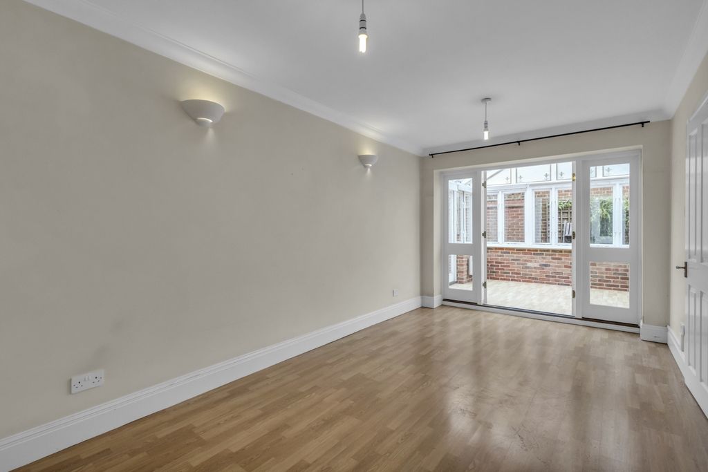 Property photo 2 of 11 CC_Media-14 (2)