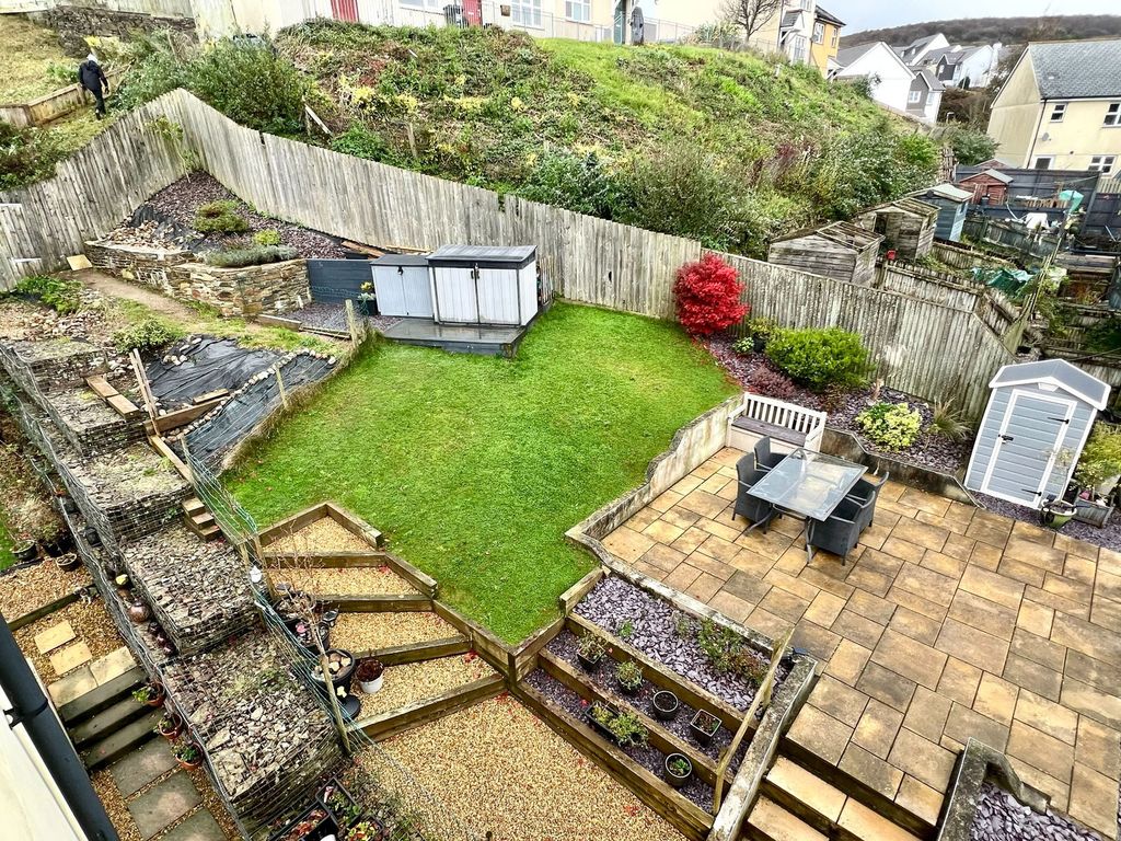 Property photo 3 of 26