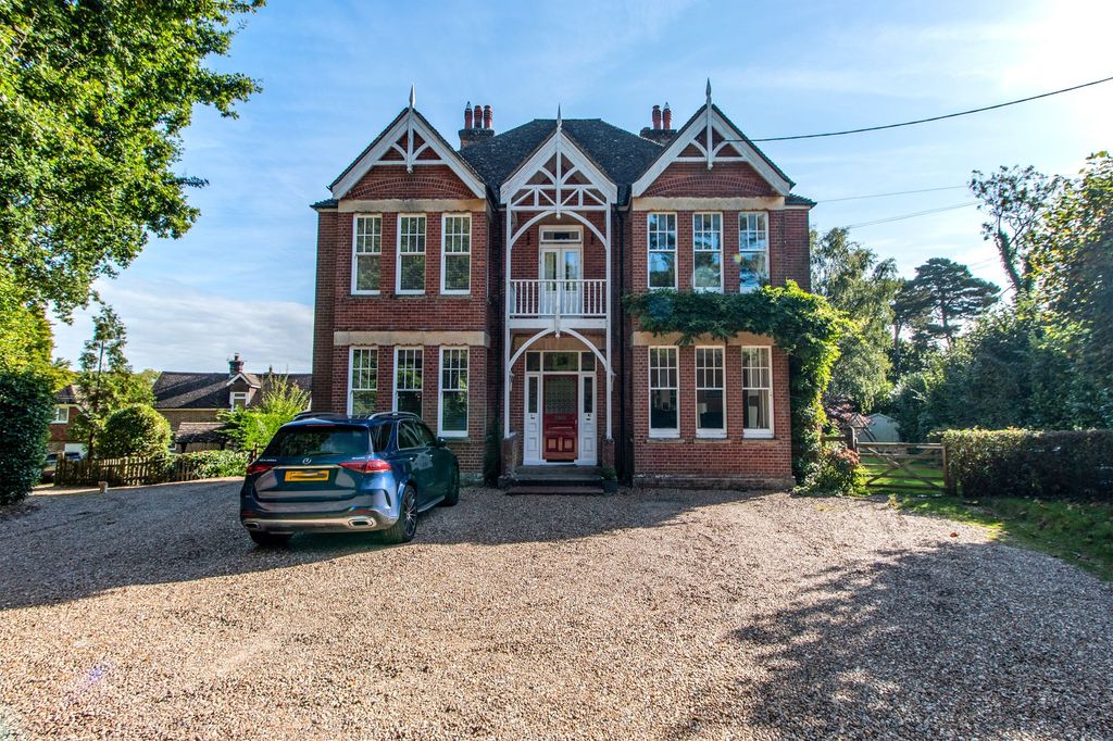 Property photo 1 of 22