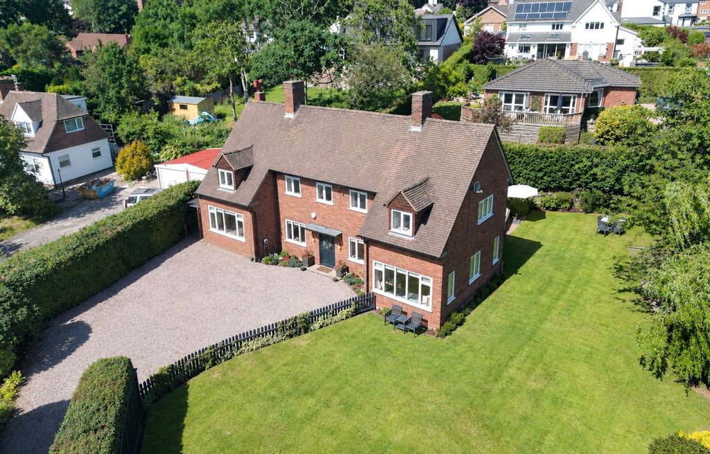 Property photo 1 of 28