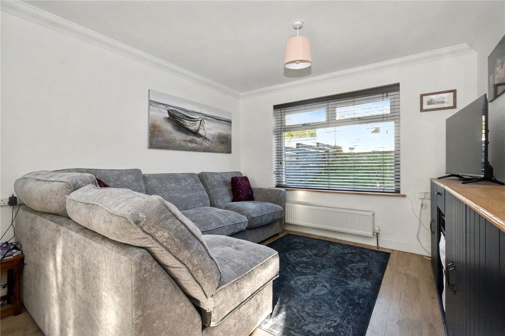 Property photo 2 of 13 Picture No. 14