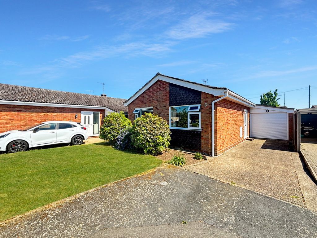 Property photo 2 of 13