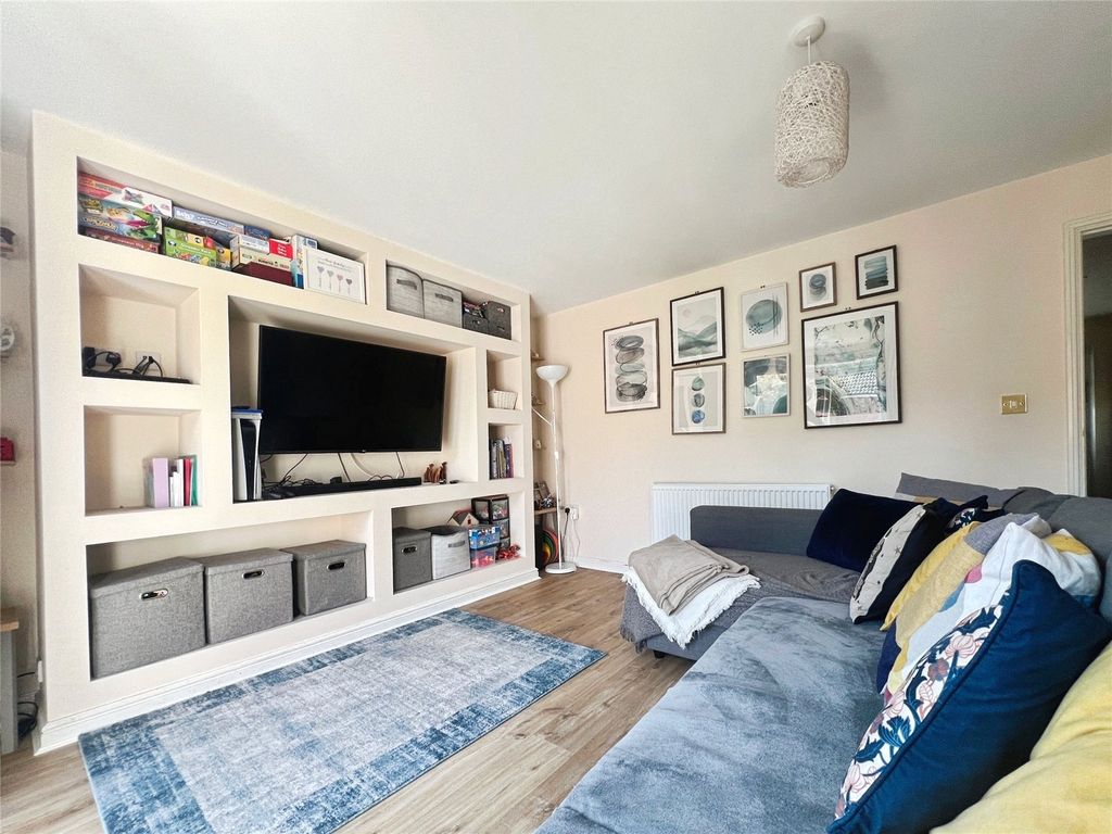 Property photo 3 of 16 Picture No. 14