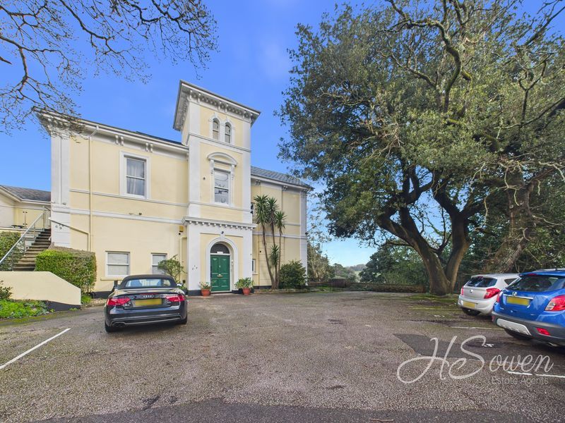 Property photo 1 of 14 Photo 4