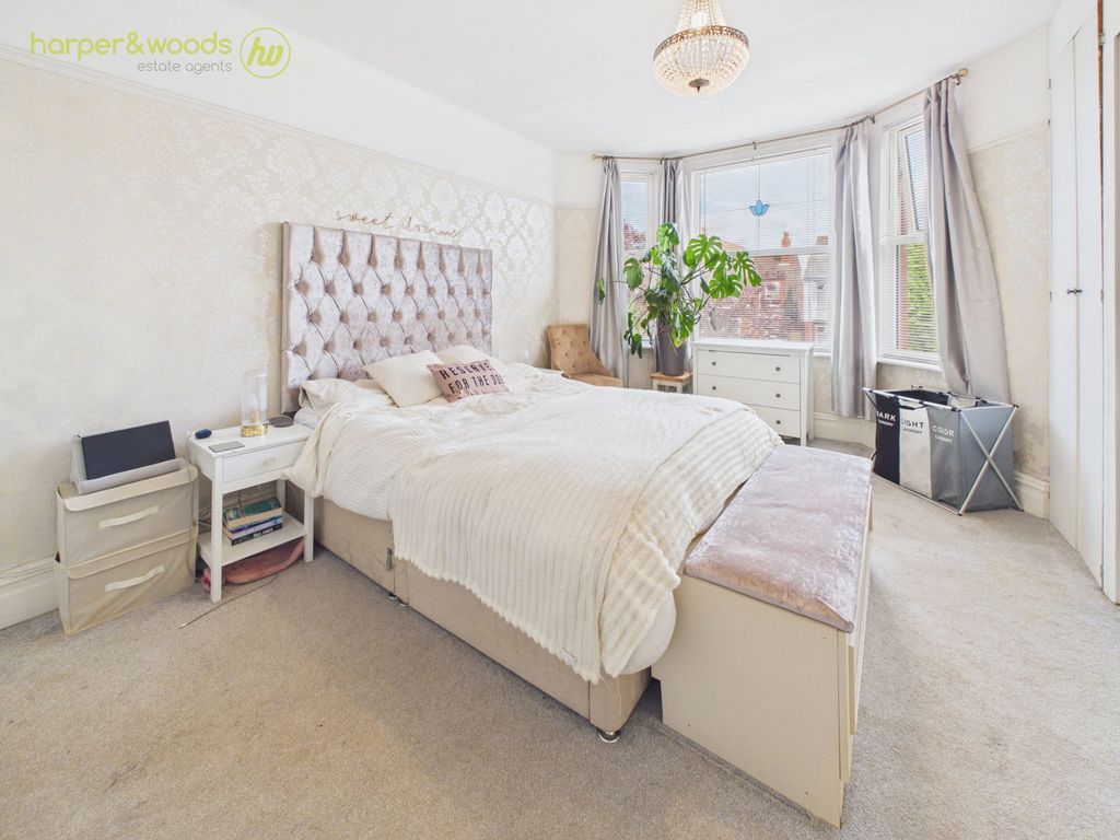Property photo 3 of 41