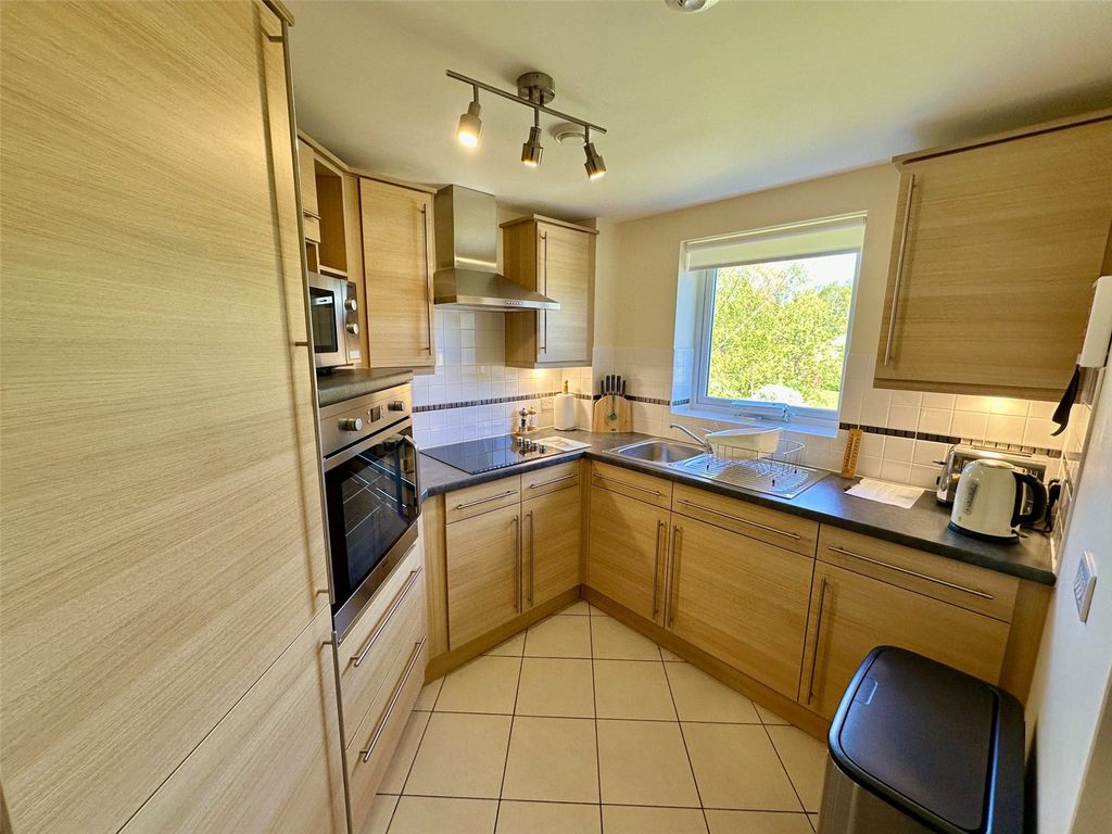 Property photo 3 of 10 Picture No. 20