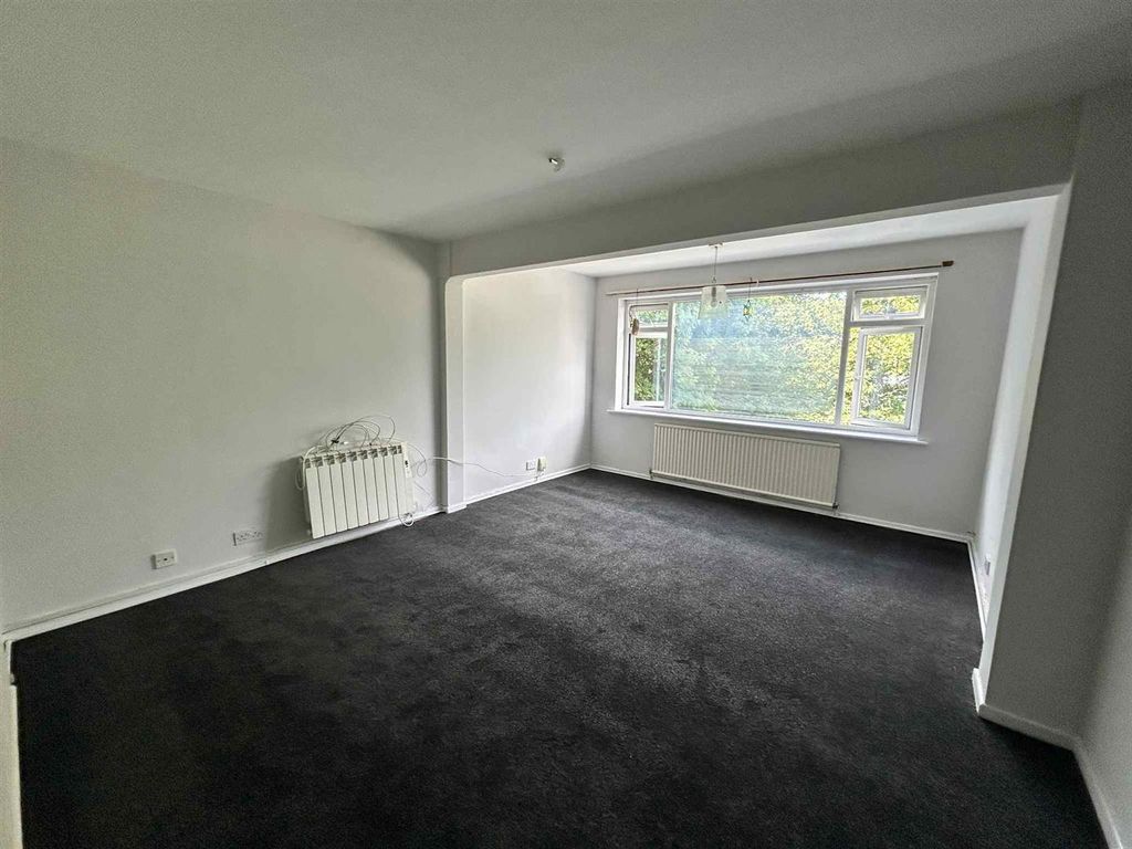 Property photo 3 of 8 935A261A-3611-4Fe1-Ab10-65A95A1B6Af3.Jpg