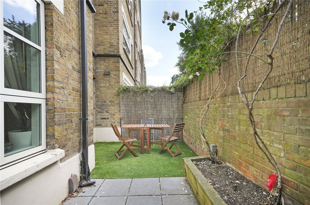 Property photo 1 of 11 Picture No. 04