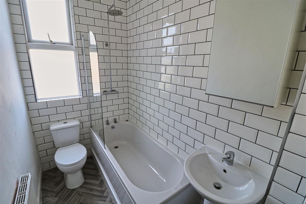 Property photo 3 of 6 Picture No. 03