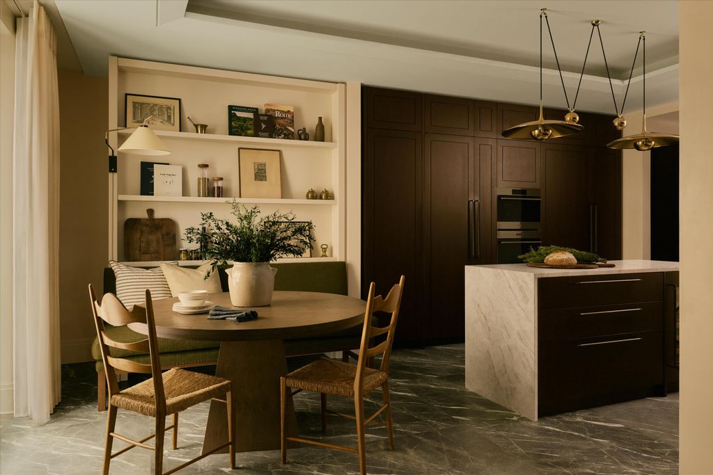 Property photo 3 of 20 Image