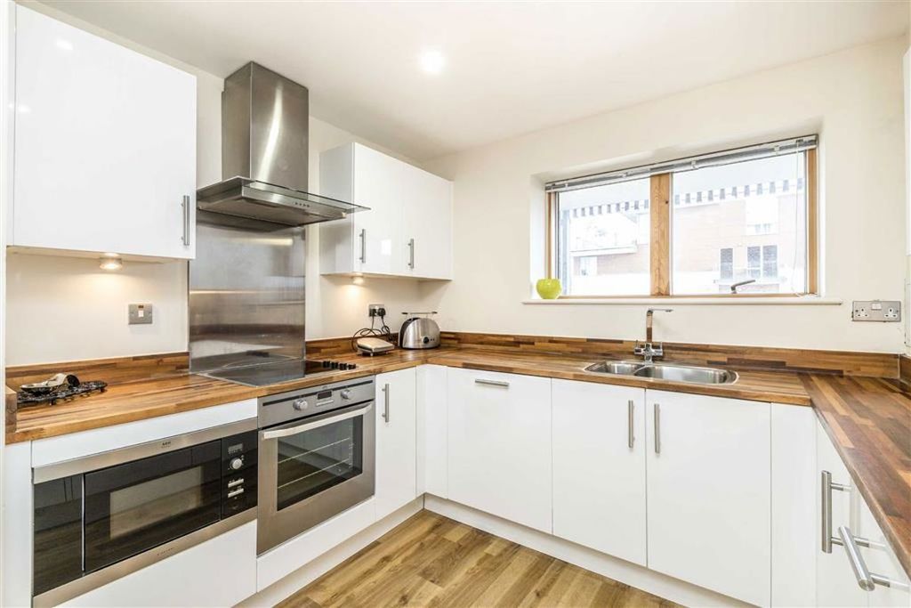 Property photo 2 of 5