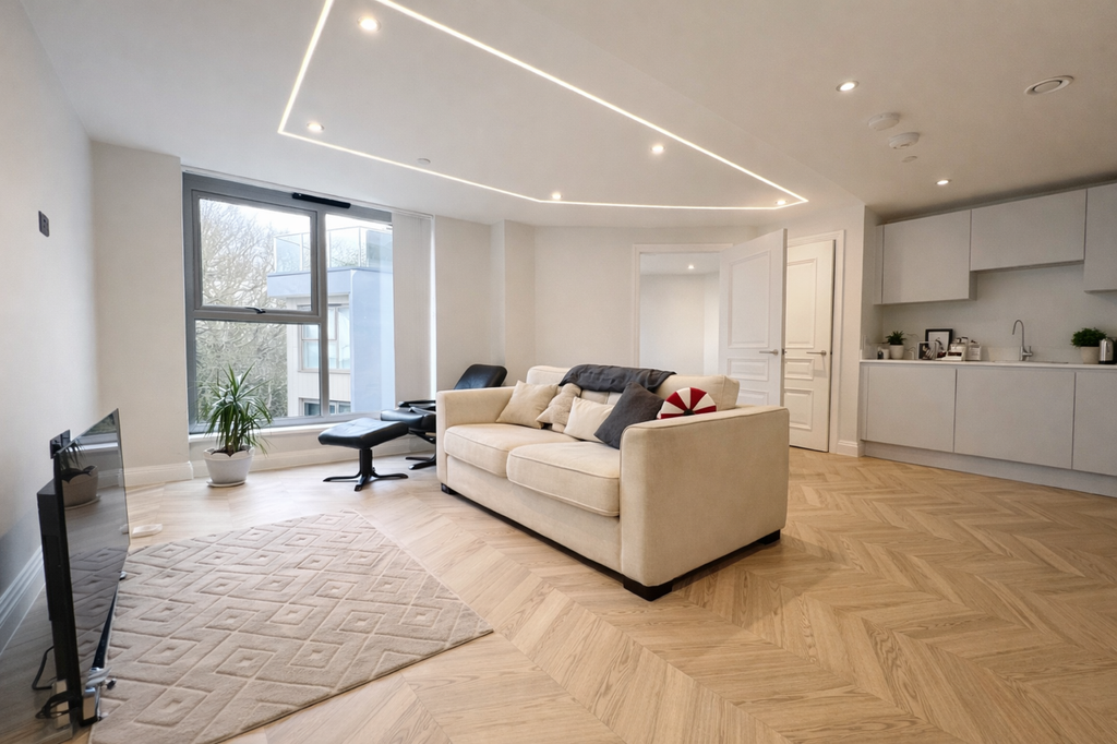 Property photo 3 of 6