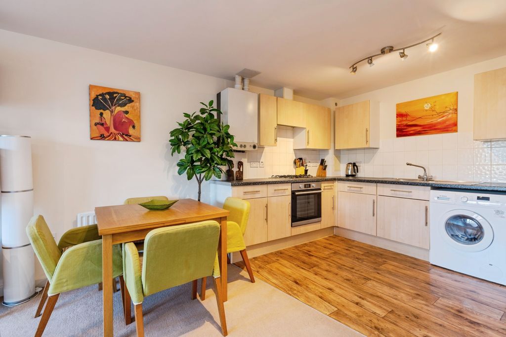 Property photo 2 of 19 Kitchen