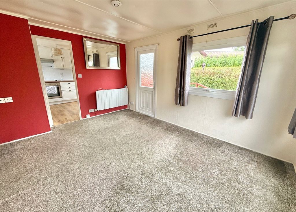 Property photo 3 of 27 Picture No. 14