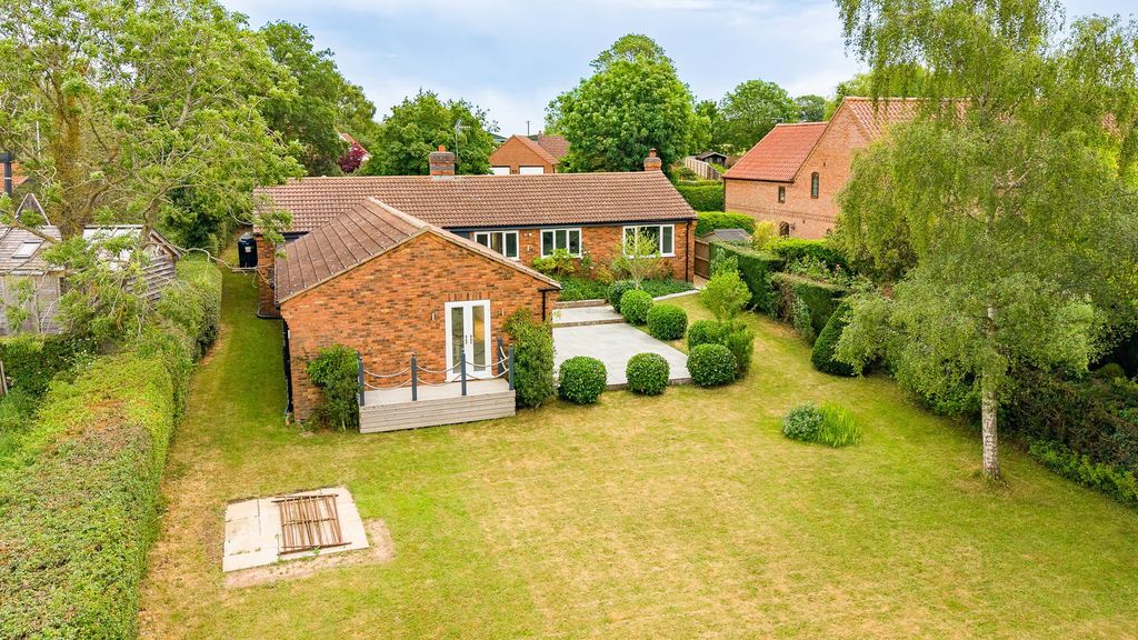 Property photo 1 of 42