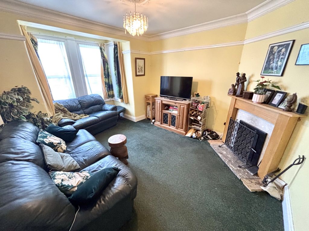 Property photo 3 of 18 Photo 8