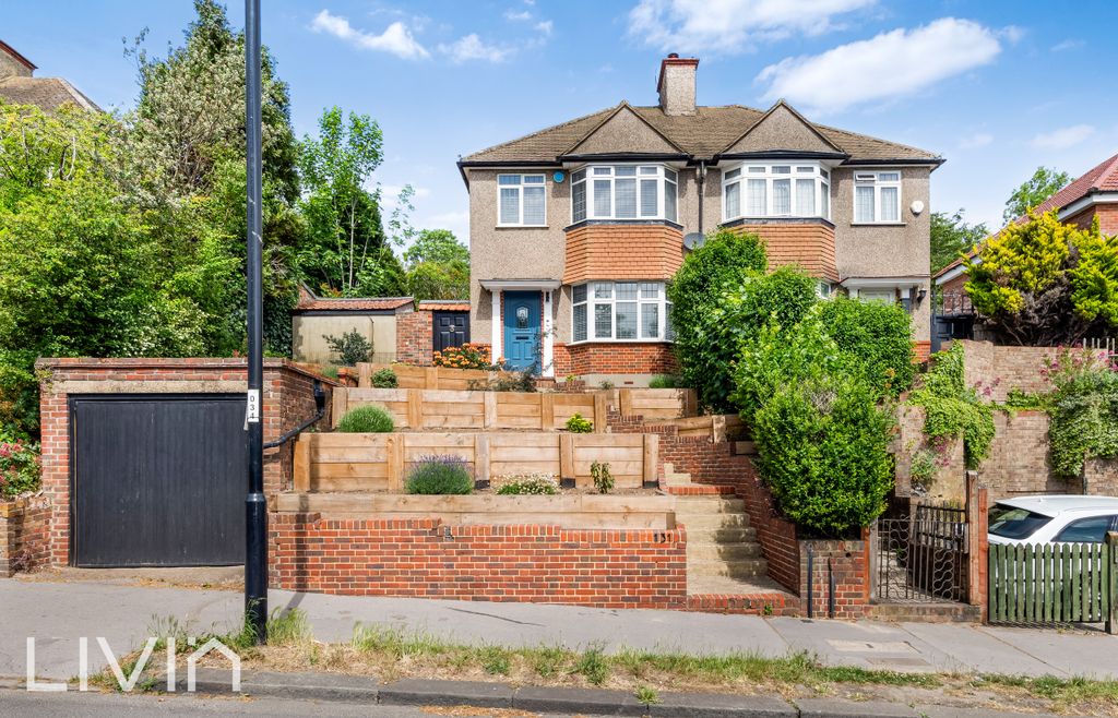 Property photo 1 of 12 1