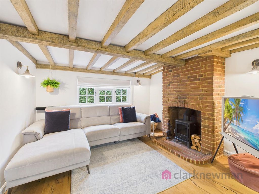 Property photo 3 of 23 Living Room