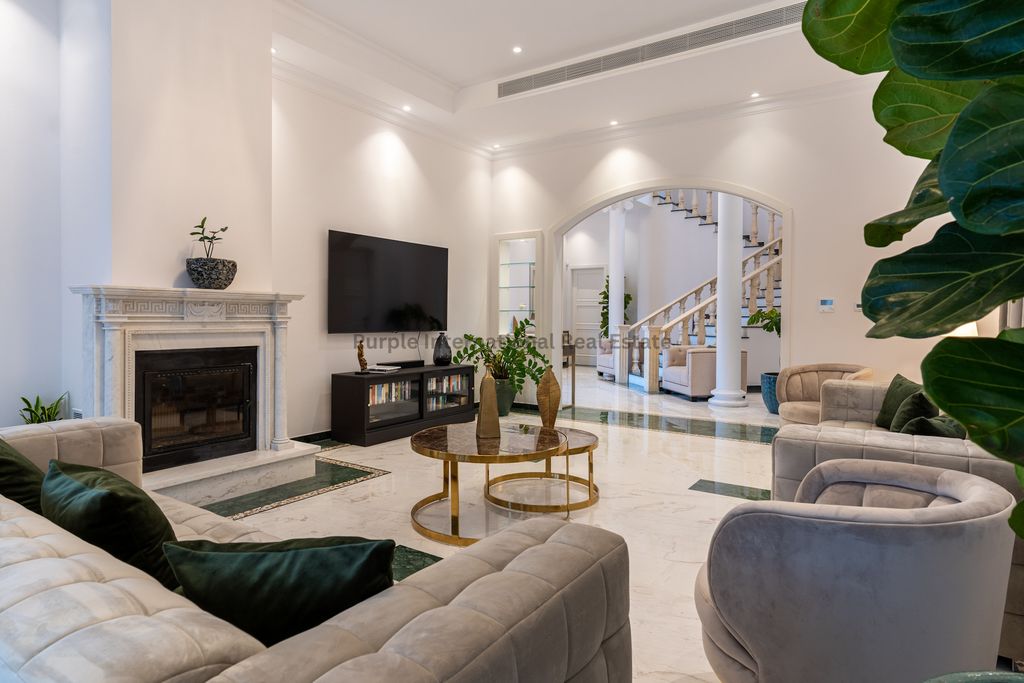 Property photo 2 of 47