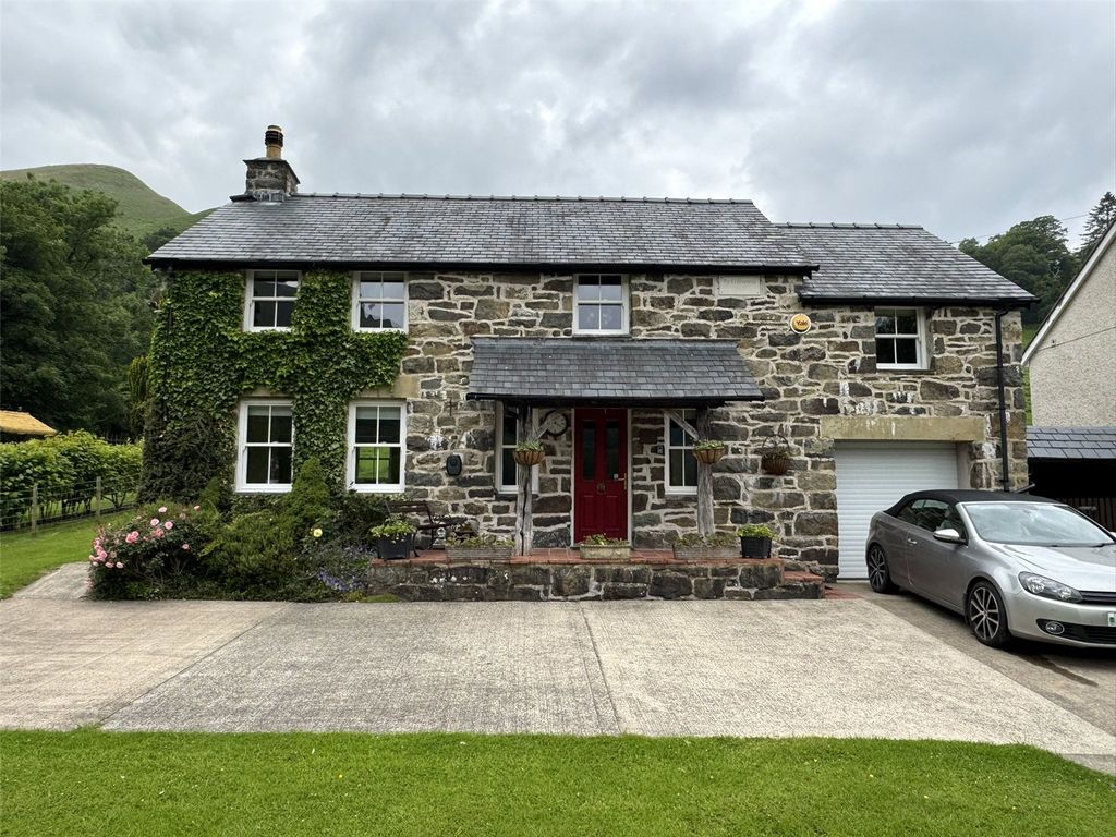 Property photo 1 of 33 Picture No. 02