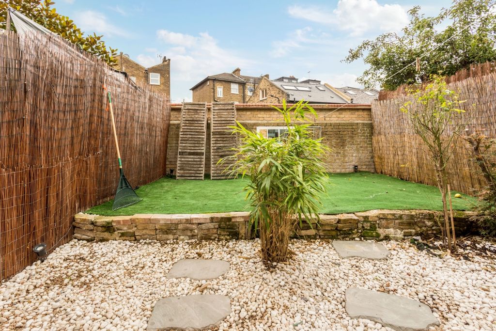Property photo 3 of 10