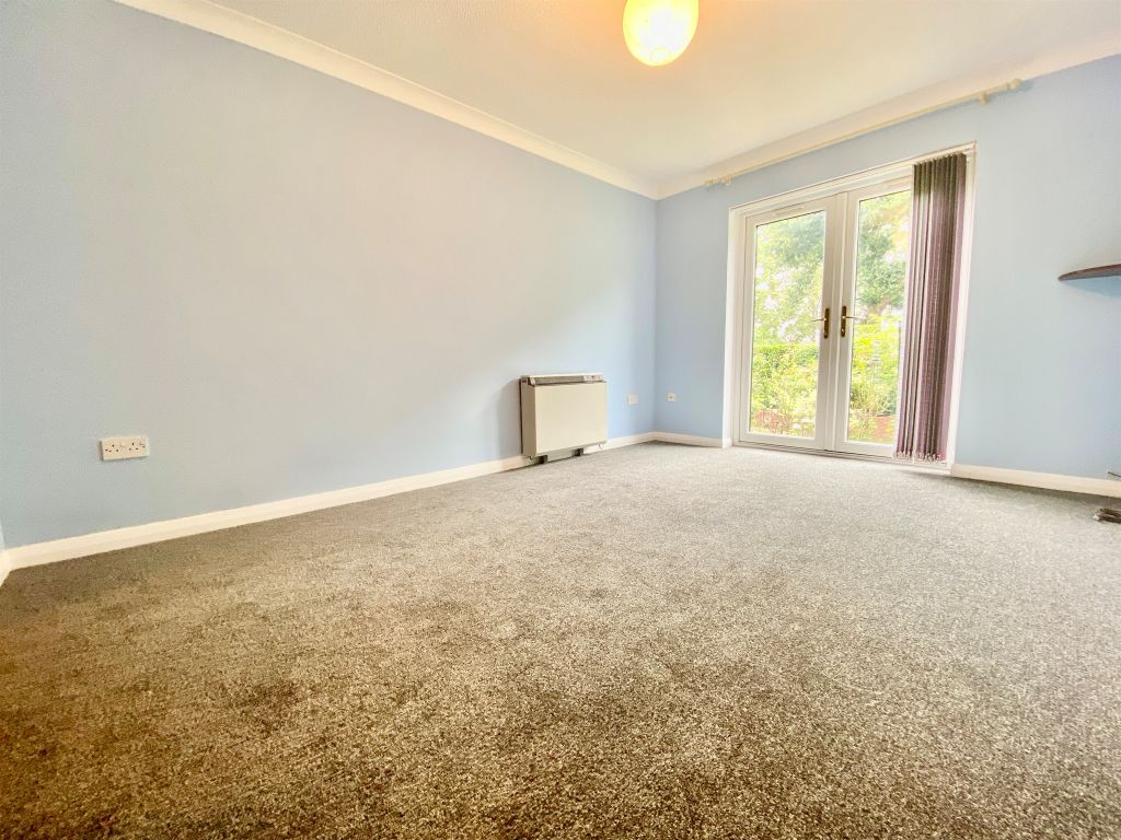 Property photo 3 of 11