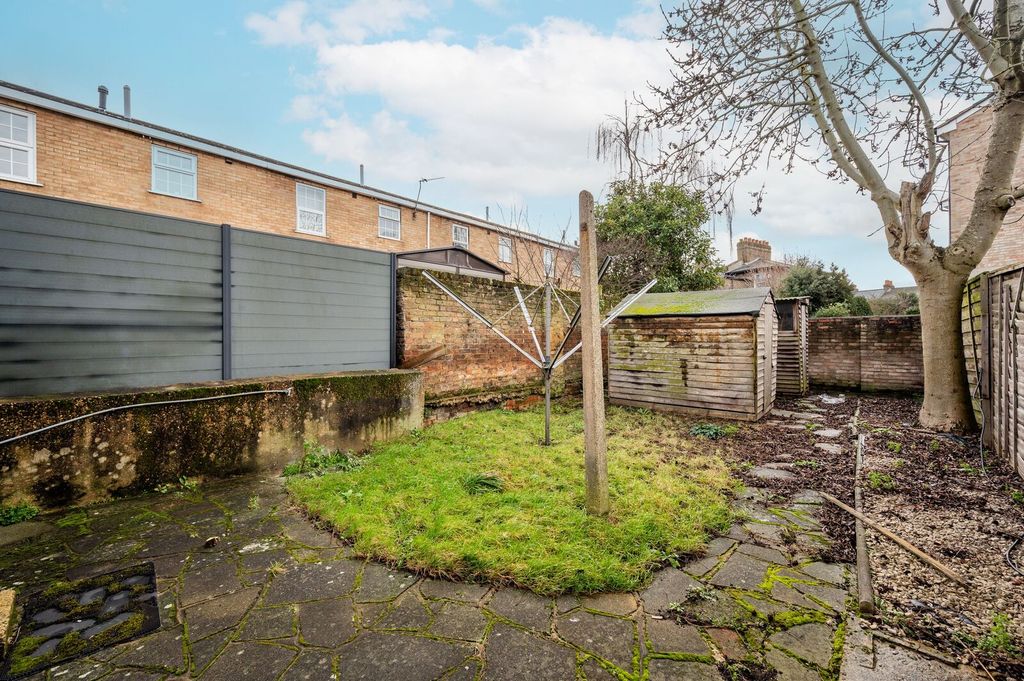 Property photo 2 of 18