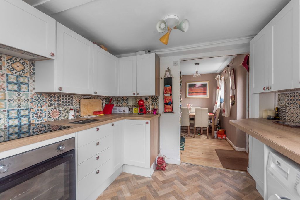 Property photo 3 of 20