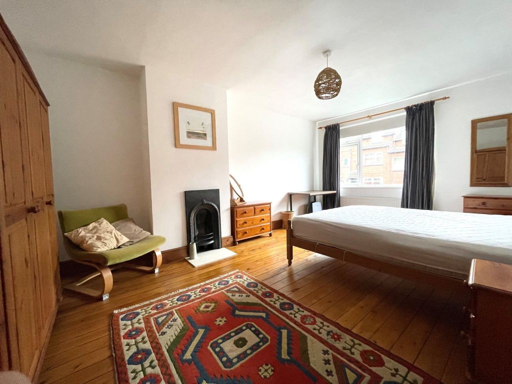 Property photo 3 of 9 Picture No. 15