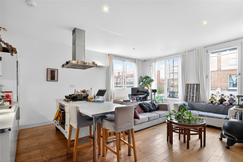 Property photo 3 of 19 Reception Room