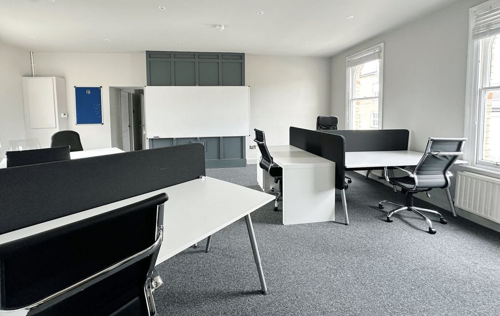 Property photo 3 of 11 Image 2