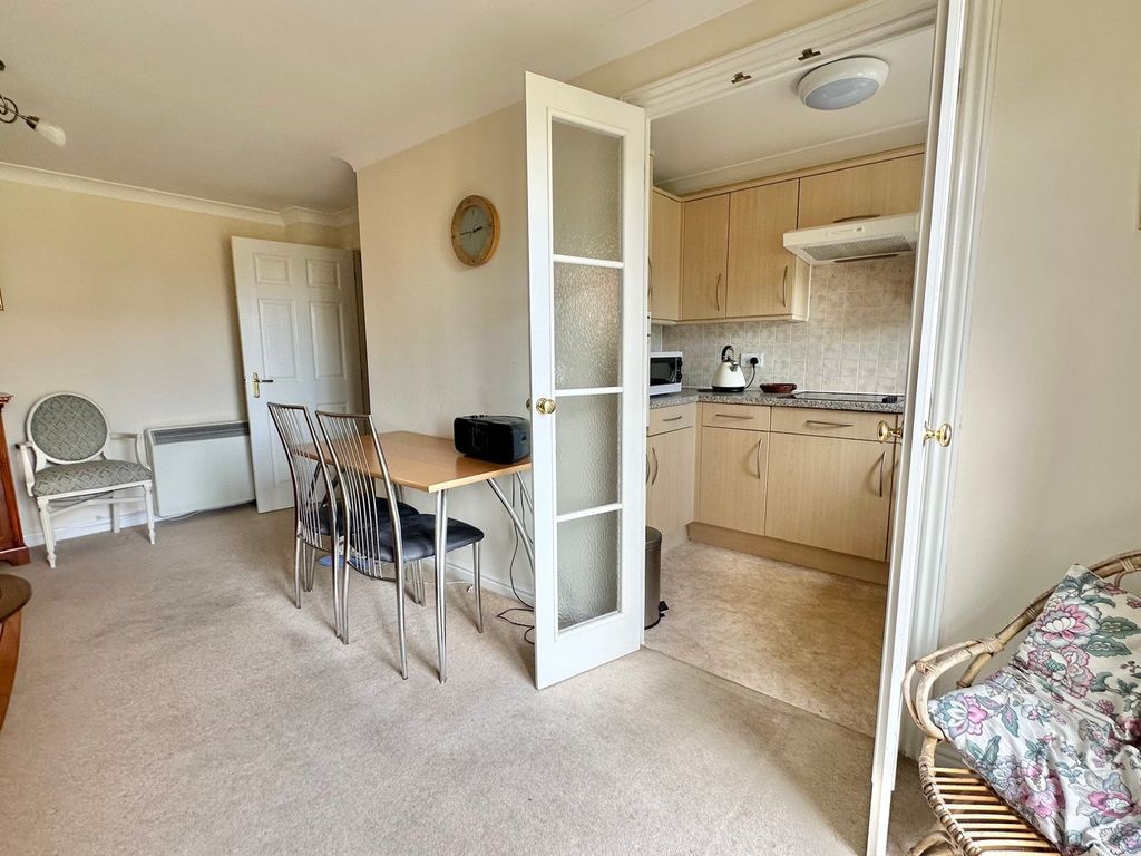 Property photo 3 of 15