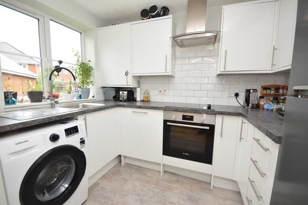 Property photo 2 of 12