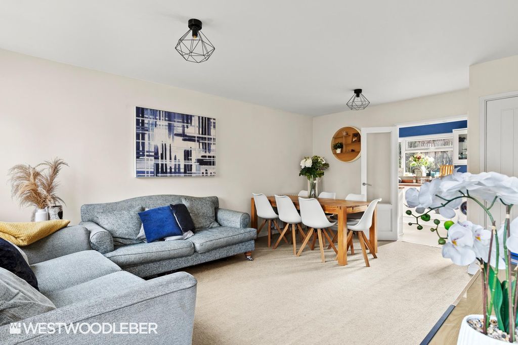 Property photo 1 of 20 Burnside_9.Jpg