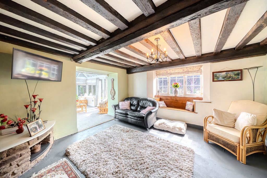 Property photo 3 of 35