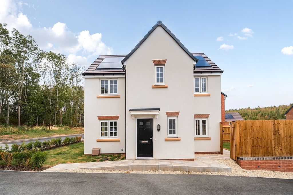 Property photo 1 of 14 External