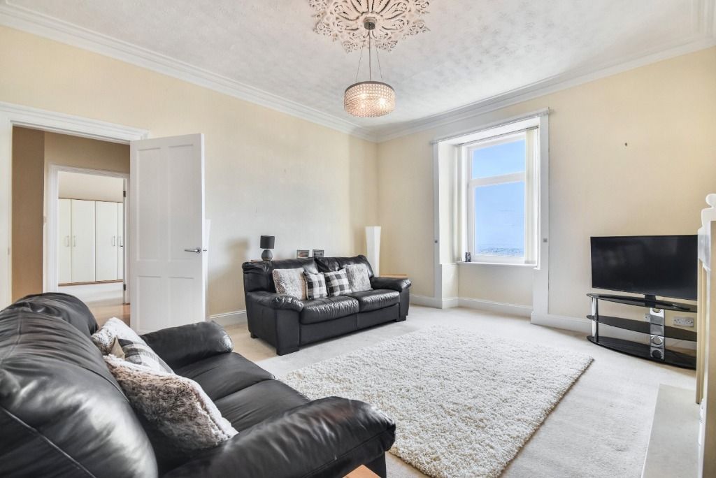 Property photo 1 of 31