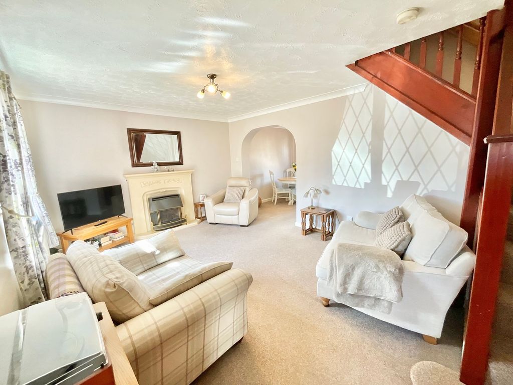 Property photo 3 of 20