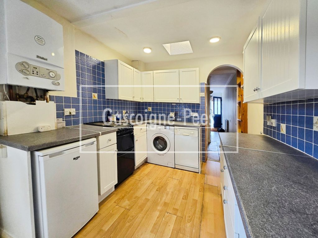 Property photo 2 of 5